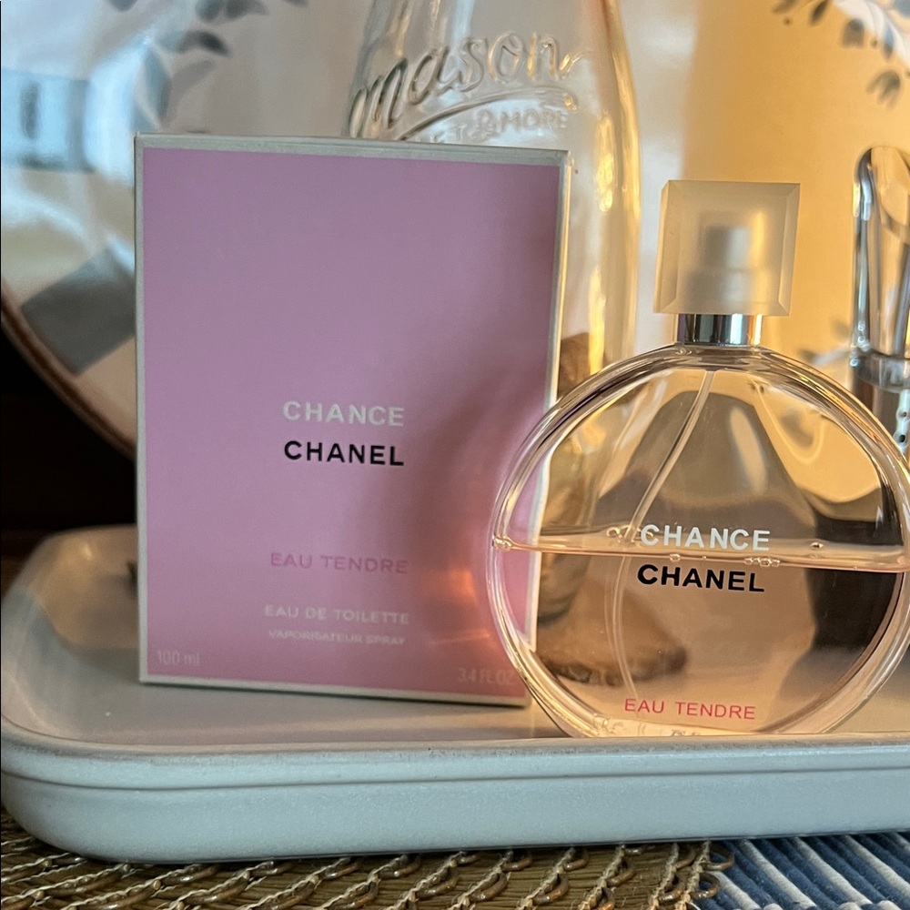 CHANEL Chance Eau Tendre with Pink Box